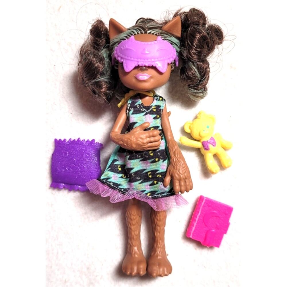 Monster High Pawla Wolf Doll Family Clawdeen Younger Sister Slumber Party Extras